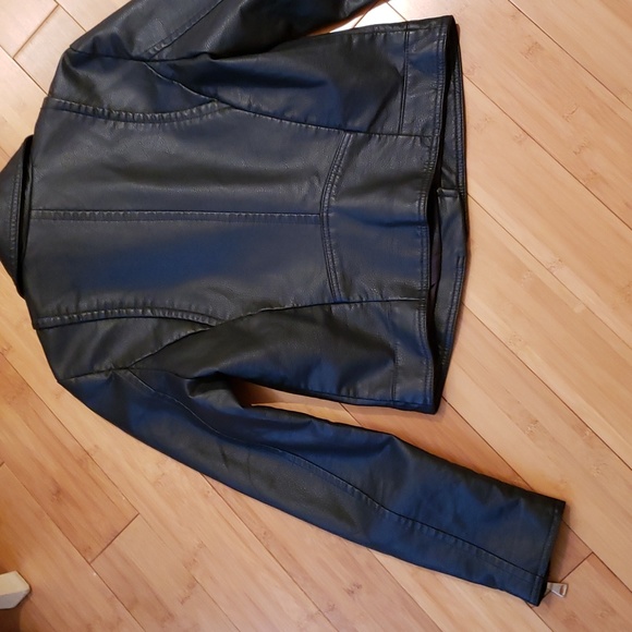 Motorcycle jacket - Picture 10 of 14